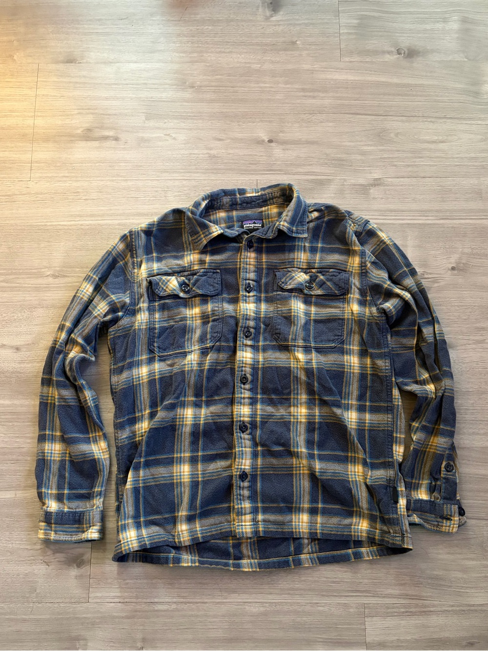 Patagonia women’s  Blue & Yellow Plaid Flannel Shirt